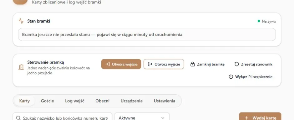 Kontrola dostępu: stan, przyciski i sześć zakładek