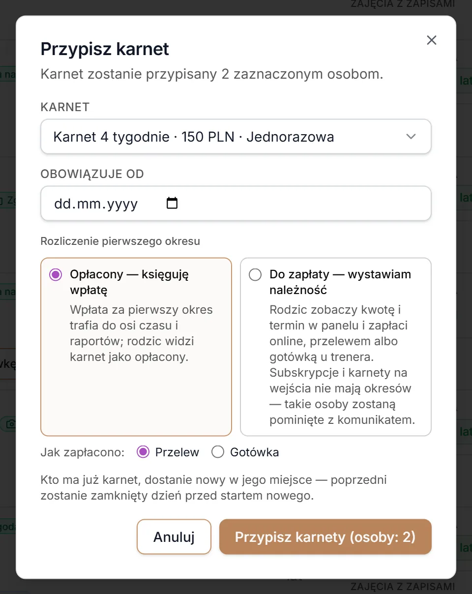 Przypisanie karnetu zaznaczonym osobom